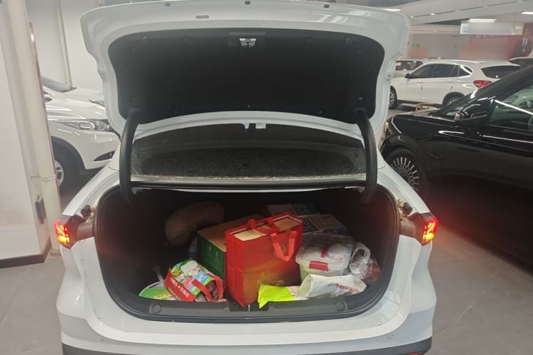 Used Geely Galaxy L6 2025 EM-i 140km Explorer+ Edition Trunk