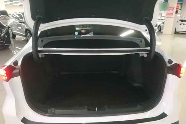 Used Geely Galaxy L6 2025 EM-i 140km Explorer+ Edition Trunk