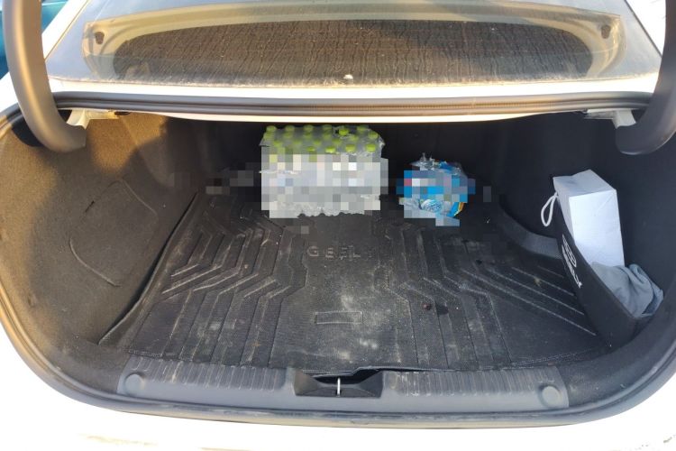 Used Geely Galaxy L6 2025 EM-i 140km Explorer+ Edition Trunk