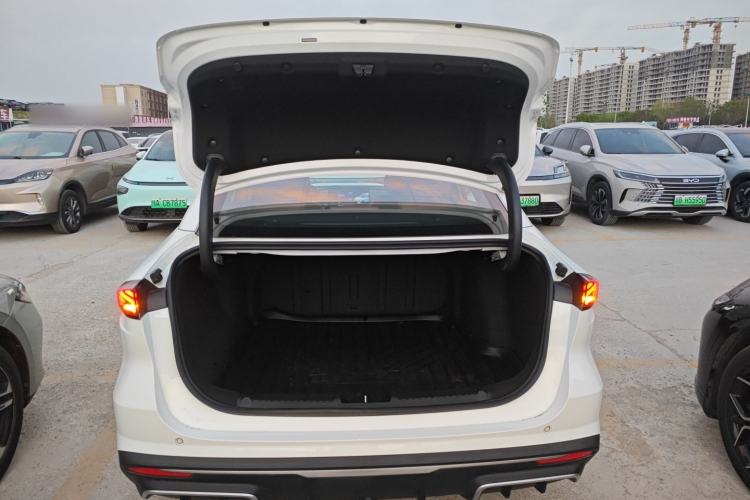 Used Geely Galaxy L6 2025 EM-i 140km Explorer+ Edition Trunk