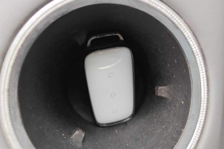 Used Geely Galaxy L6 2025 EM-i 60km Launch Edition Vehicle Key