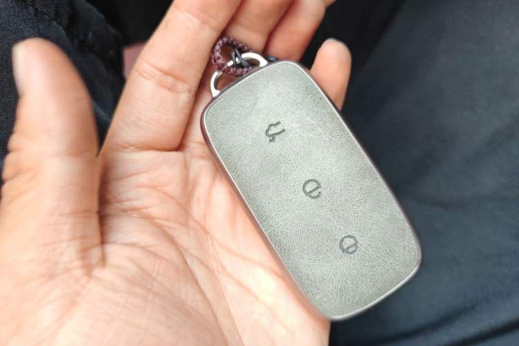 Used Geely Galaxy L6 2025 EM-i 140km Starship Edition Vehicle Key
