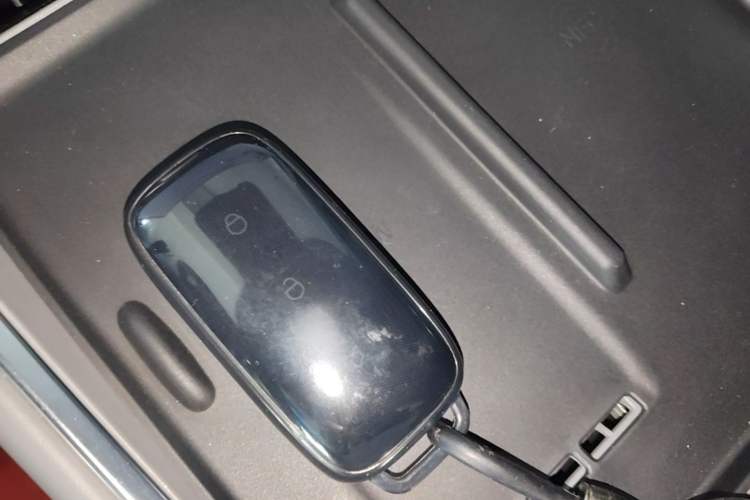 Used Geely Galaxy L6 2025 EM-i 140km Starship Edition Vehicle Key