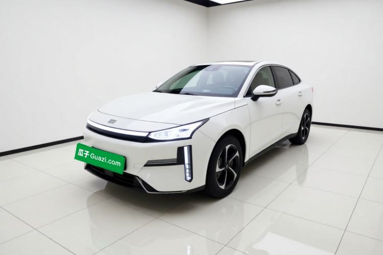 Geely Galaxy L6 2025 EM-i 140km Explorer+ Edition