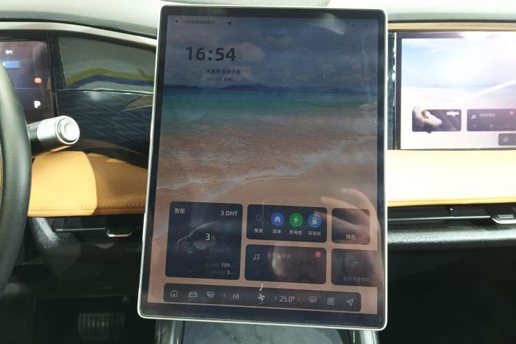 Used Geely Galaxy L7 2023 1.5T 115 km Starship Audio And AC Panel