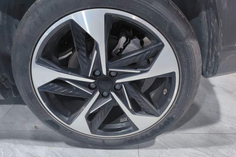 Used Geely Galaxy L7 2023 1.5T 115 km Starship Exterior 4