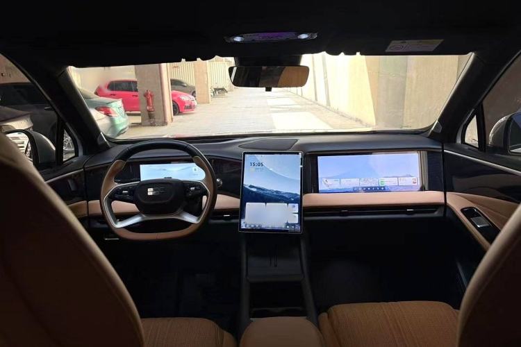 Used Geely Galaxy L7 2023 1.5T 115 km Starship Interior 1