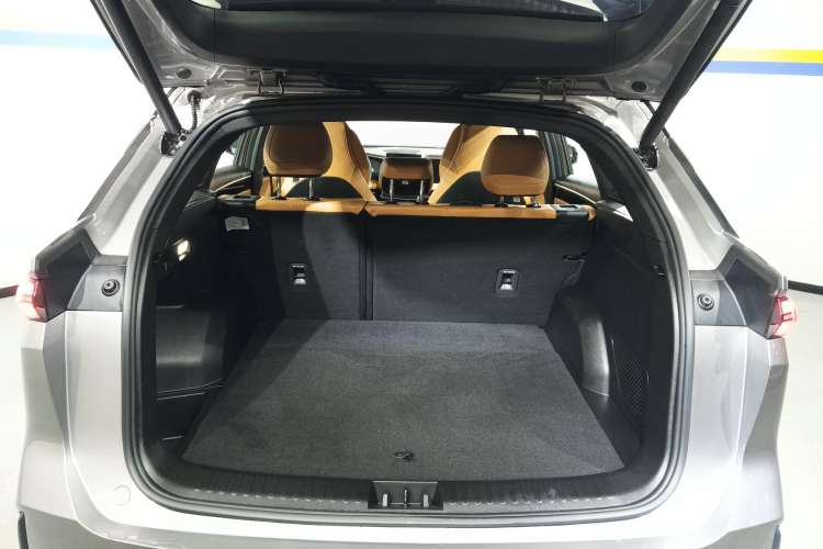 Used Geely Galaxy L7 2023 1.5T 115 km Starship Trunk