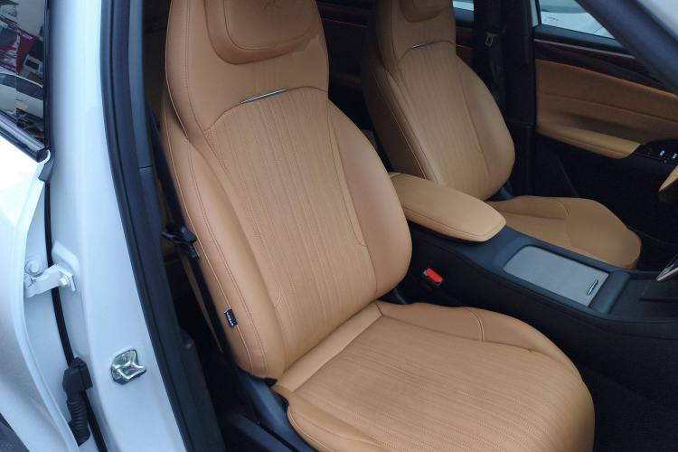 Used Geely Galaxy L7 2023 1.5T 115 km Starship Right Front Seat