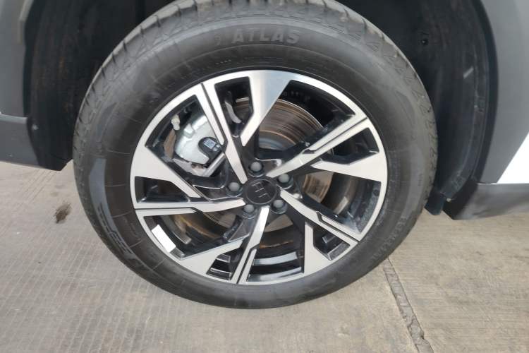 Used Geely Galaxy L7 2023 1.5T 55km PRO Right Rear Wheel Hub