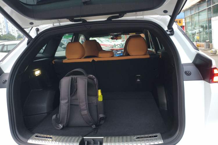 Used Geely Galaxy L7 2023 1.5T 115 km Starship Trunk