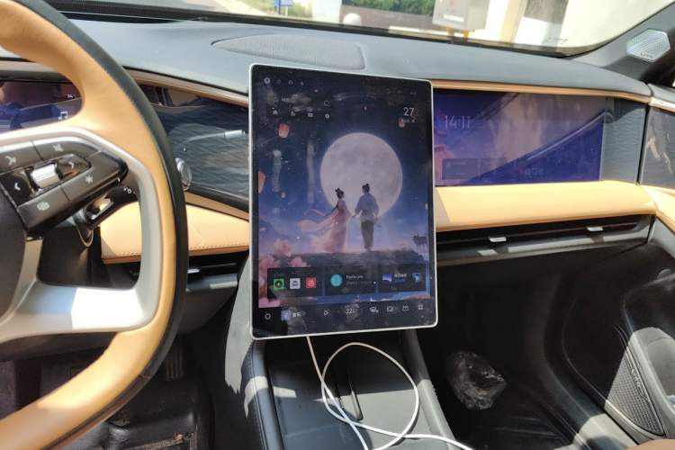 Used Geely Galaxy L7 2023 1.5T 115 km Starship Audio And AC Panel