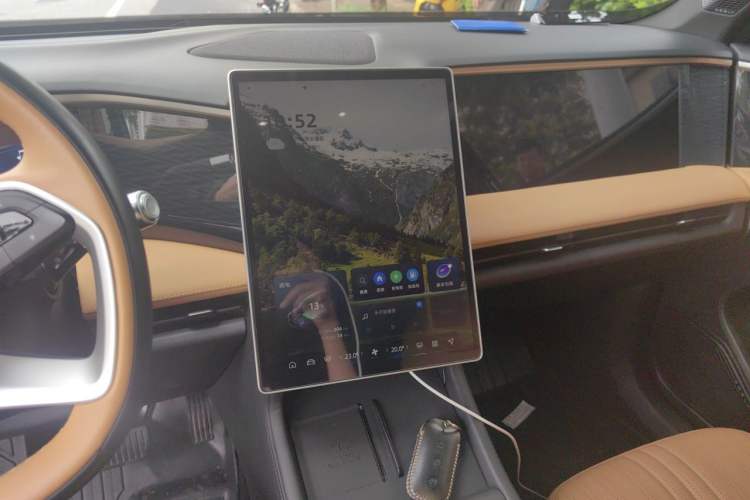 Used Geely Galaxy L7 2023 1.5T 115 km MAX Audio And AC Panel