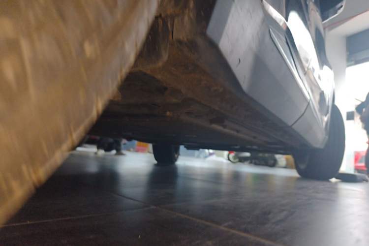 Used Geely Galaxy L7 2023 1.5T 115 km Starship Chassis Rear Right