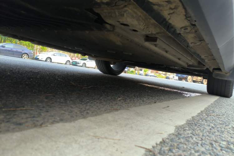 Used Geely Galaxy L7 2023 1.5T 115 km Starship Chassis Rear Right