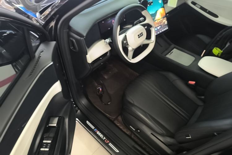 Used Geely Galaxy L7 2023 1.5T 115 km MAX Driver Seat