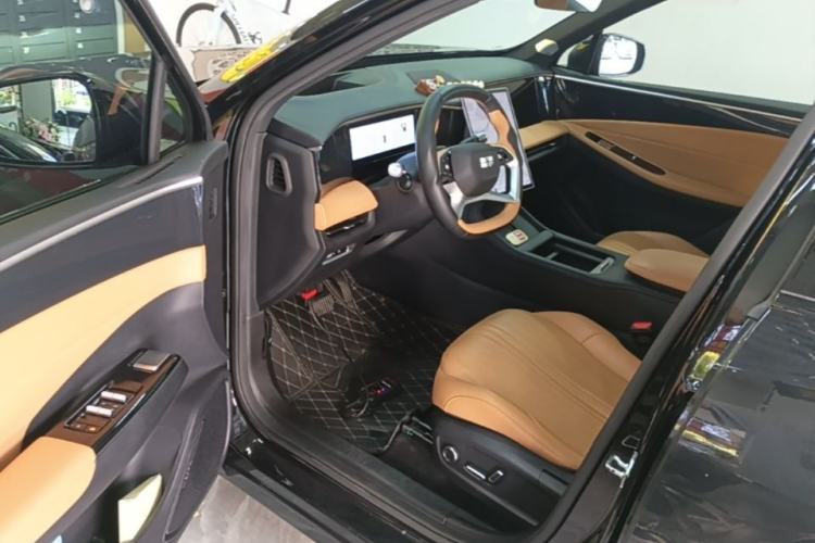 Used Geely Galaxy L7 2023 1.5T 115 km Starship Driver Seat