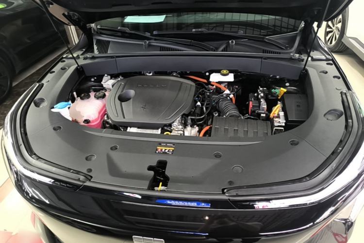 Used Geely Galaxy L7 2023 1.5T 115 km MAX Engine Bay