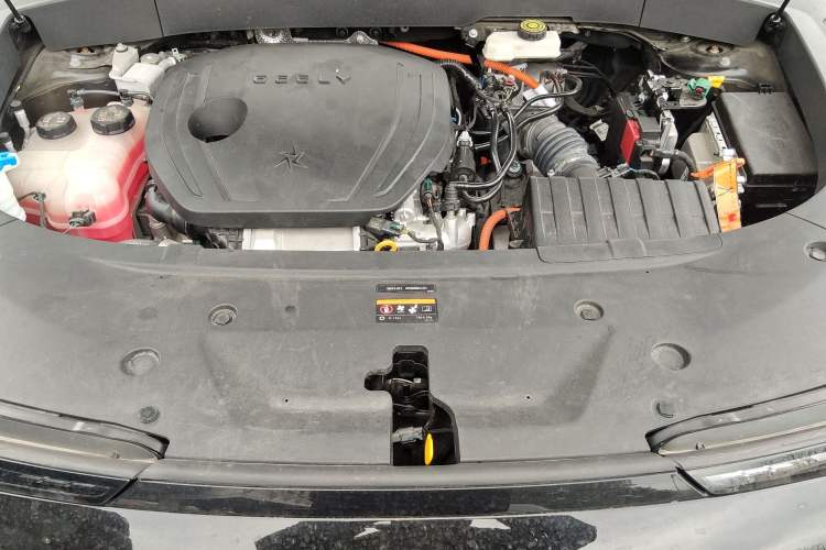 Used Geely Galaxy L7 2023 1.5T 115 km Starship Engine Bay