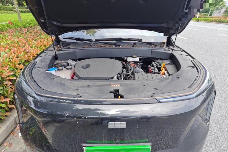 Used Geely Galaxy L7 2023 1.5T 115 km MAX Engine Bay