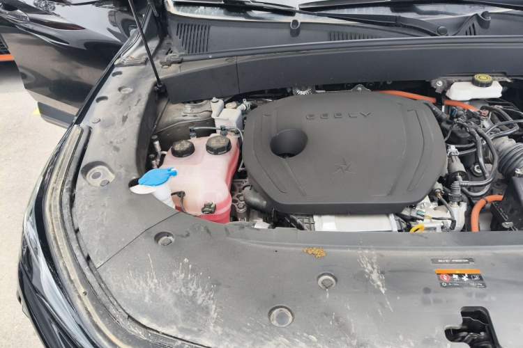 Used Geely Galaxy L7 2023 1.5T 115 km PLUS Engine Bay Right