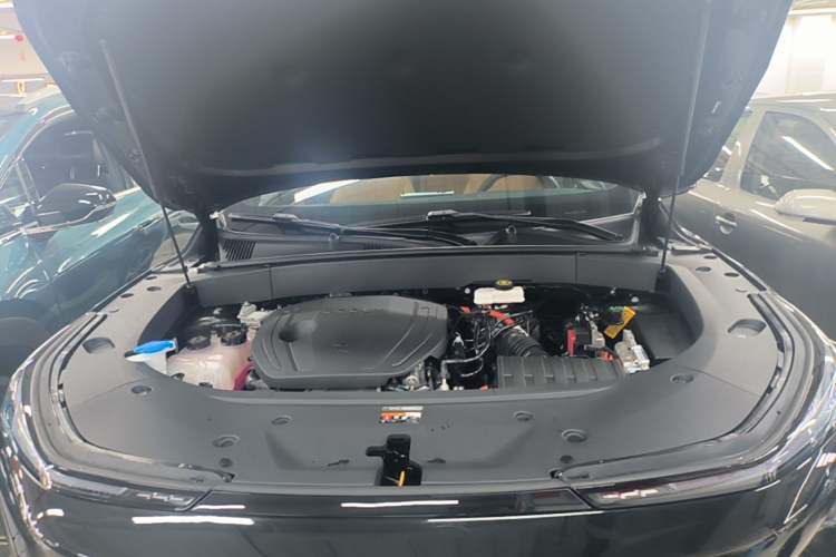 Used Geely Galaxy L7 2023 1.5T 115 km Starship Engine Bay
