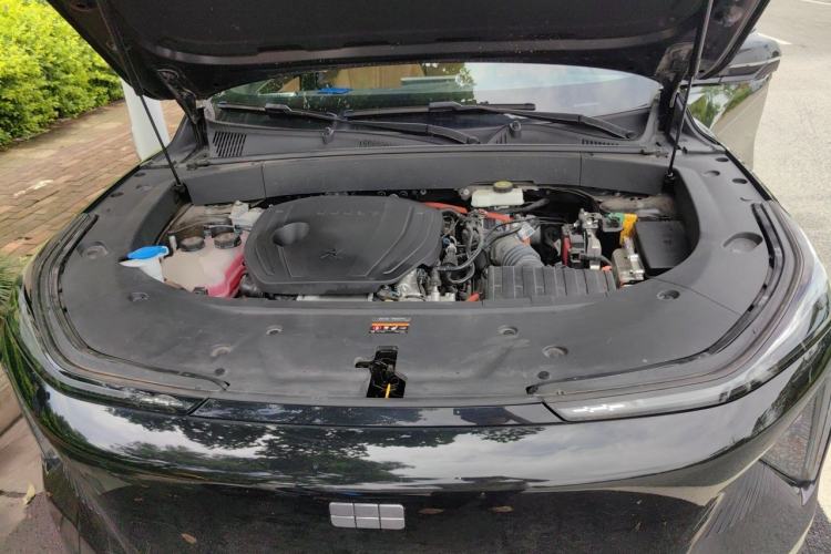Used Geely Galaxy L7 2023 1.5T 115 km MAX Engine Bay