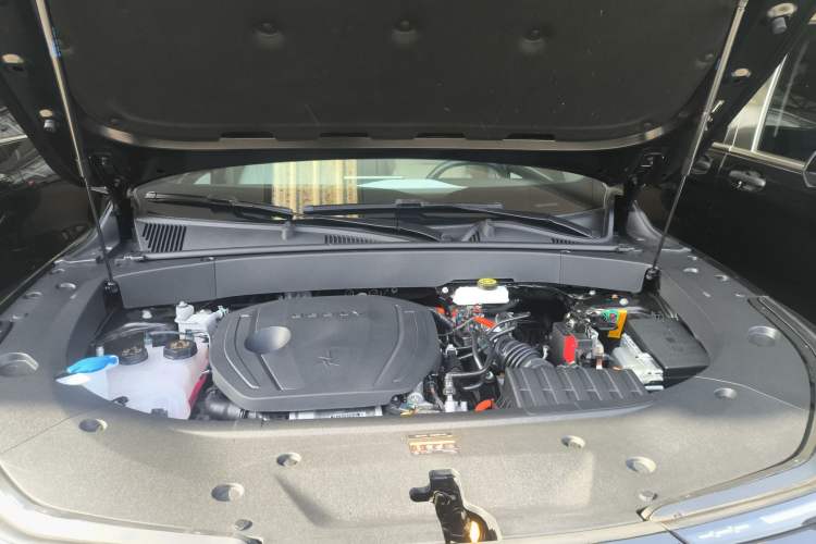 Used Geely Galaxy L7 2023 1.5T 115 km Starship Engine Bay