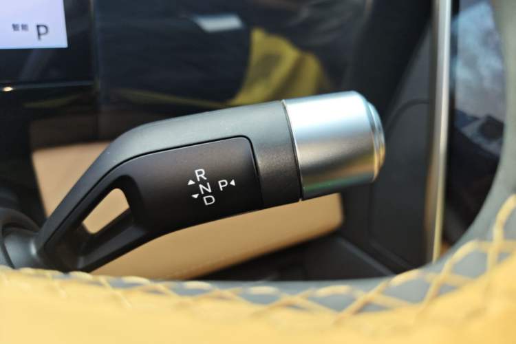 Used Geely Galaxy L7 2023 1.5T 115 km MAX Gear Lever