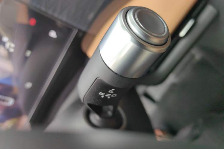 Used Geely Galaxy L7 2023 1.5T 115 km MAX Gear Lever