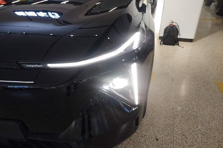 Used Geely Galaxy L7 2023 1.5T 115 km Starship Left Front Headlight