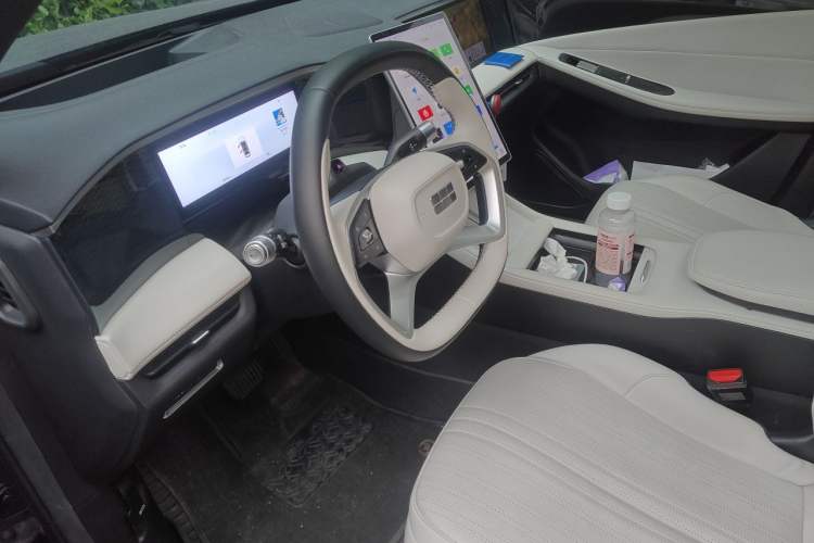 Used Geely Galaxy L7 2023 1.5T 115 km Starship Left Front Seat