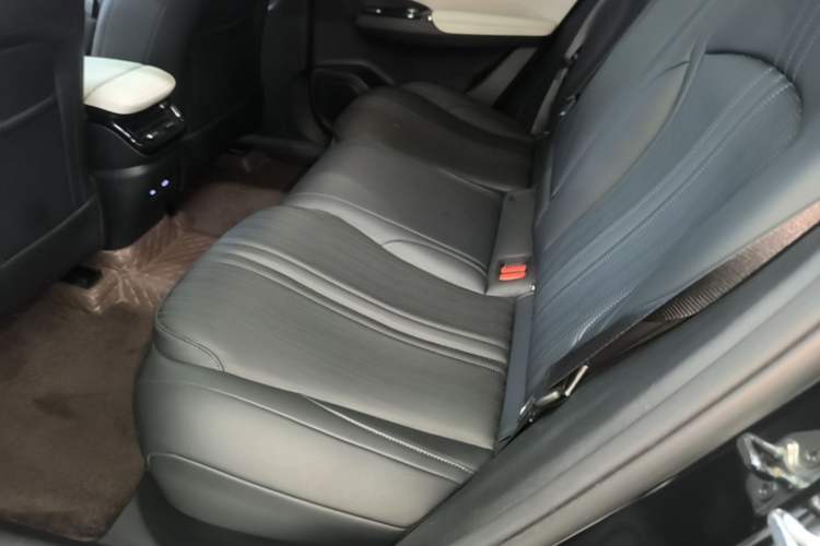 Used Geely Galaxy L7 2023 1.5T 115 km MAX Left Rear Seat