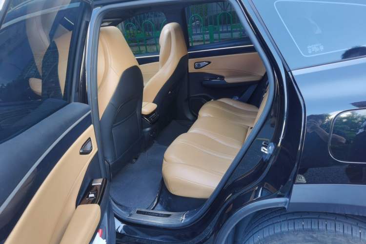 Used Geely Galaxy L7 2023 1.5T 115 km Starship Left Rear Seat