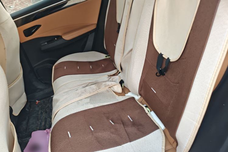 Used Geely Galaxy L7 2023 1.5T 115 km MAX Left Rear Seat