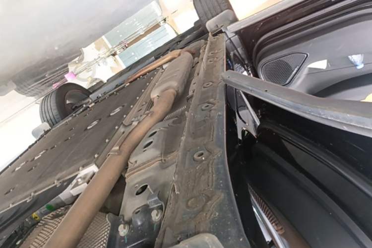 Used Geely Galaxy L7 2023 1.5T 115 km Starship Left Side Sill