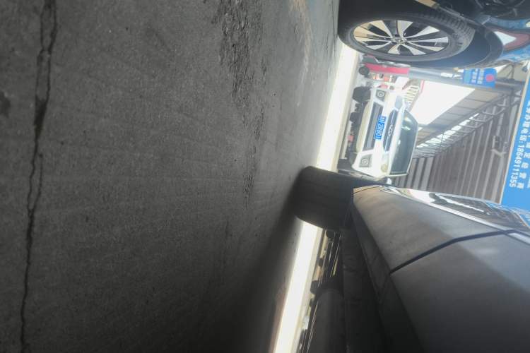 Used Geely Galaxy L7 2023 1.5T 115 km Starship Left Side Sill