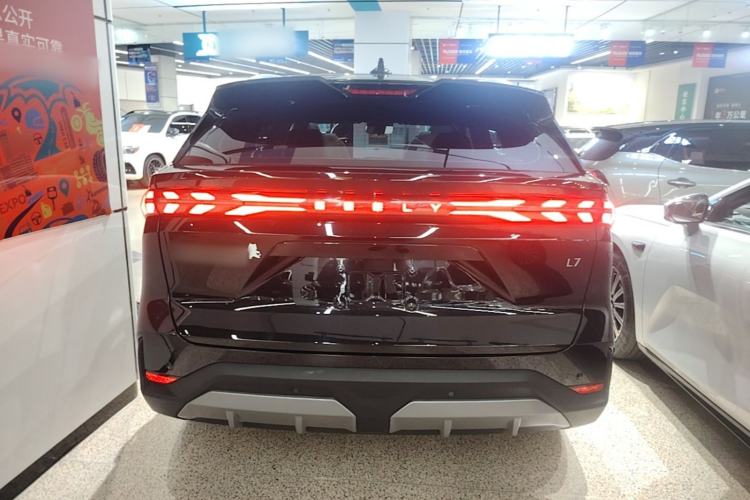 Used Geely Galaxy L7 2023 1.5T 115 km Starship Rear