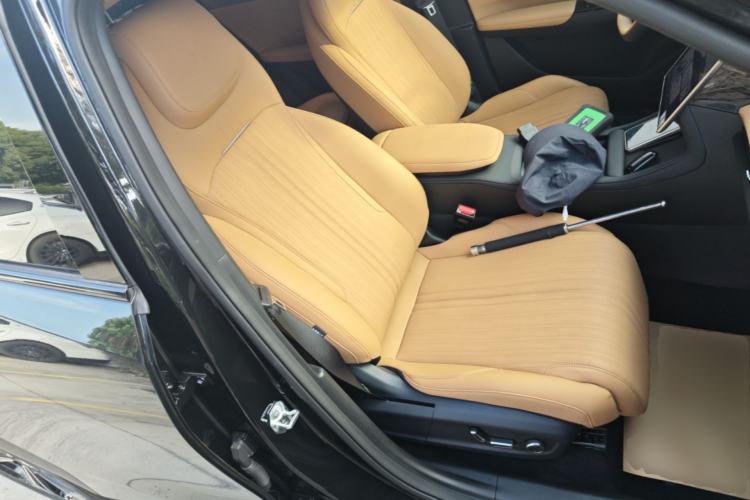 Used Geely Galaxy L7 2023 1.5T 115 km MAX Right Front Seat