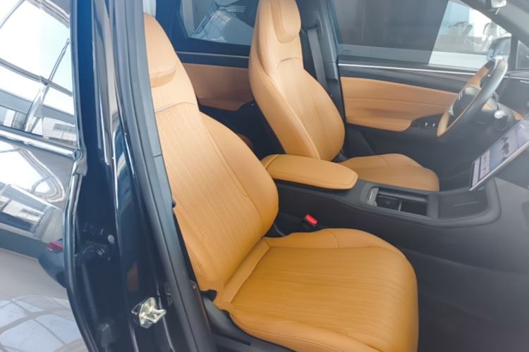 Used Geely Galaxy L7 2023 1.5T 115 km PLUS Right Front Seat