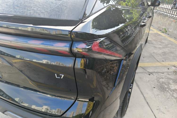Used Geely Galaxy L7 2023 1.5T 115 km MAX Right Rear Taillight