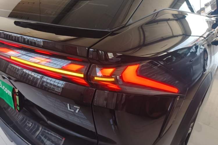 Used Geely Galaxy L7 2023 1.5T 115 km PLUS Right Rear Taillight