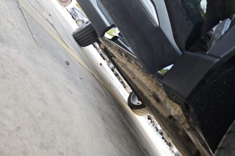 Used Geely Galaxy L7 2023 1.5T 115 km MAX Right Side Sill