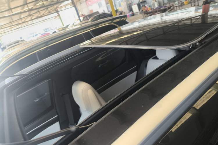 Used Geely Galaxy L7 2023 1.5T 115 km Starship Roof