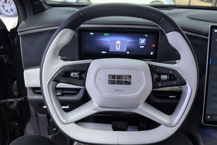 Used Geely Galaxy L7 2023 1.5T 115 km PLUS Steering Wheel