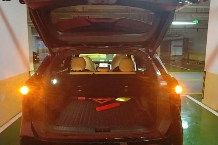 Used Geely Galaxy L7 2023 1.5T 115 km Starship Trunk