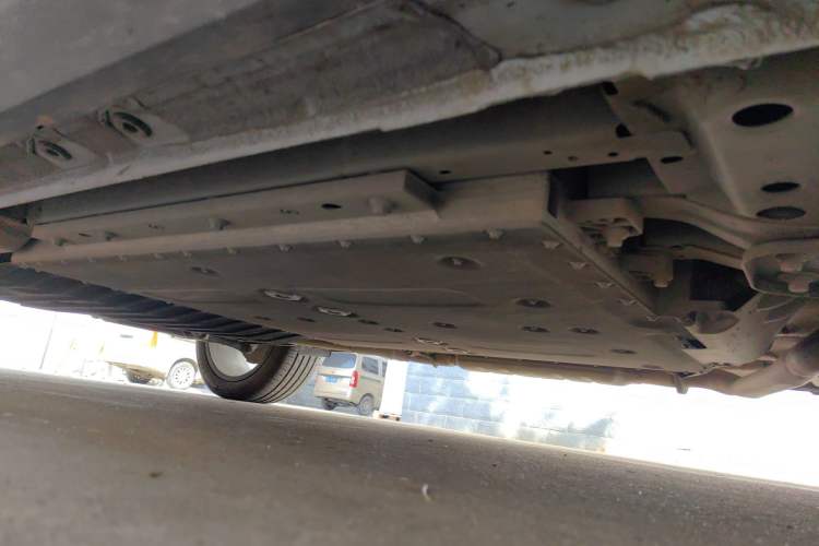 Used Geely Galaxy L7 2023 1.5T 115 km Starship Chassis Front Right
