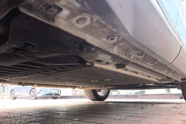 Used Geely Galaxy L7 2023 1.5T 115 km Starship Chassis Rear Right