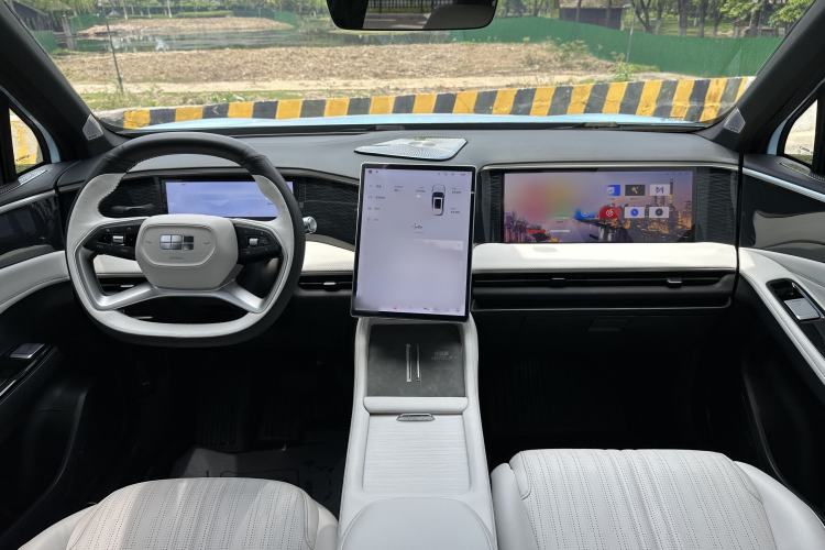 Used Geely Galaxy L7 2023 1.5T 115 km Starship Interior 5