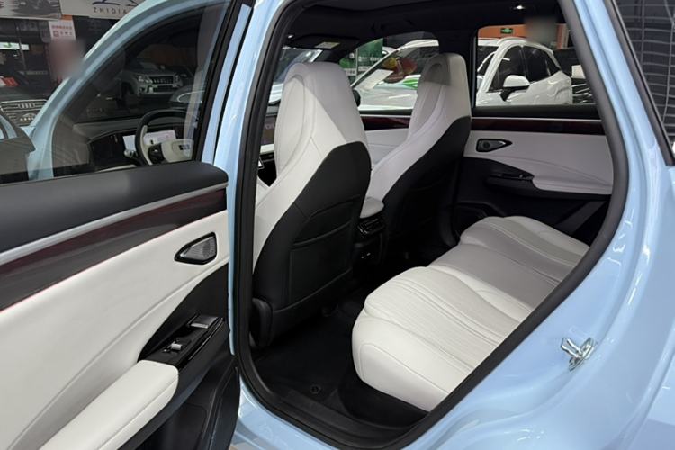 Used Geely Galaxy L7 2023 1.5T 115 km Starship Interior 7